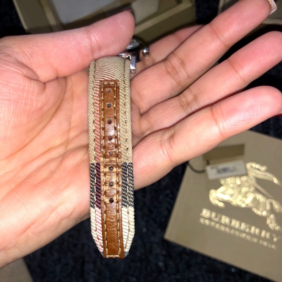 Burberry watch main image 5